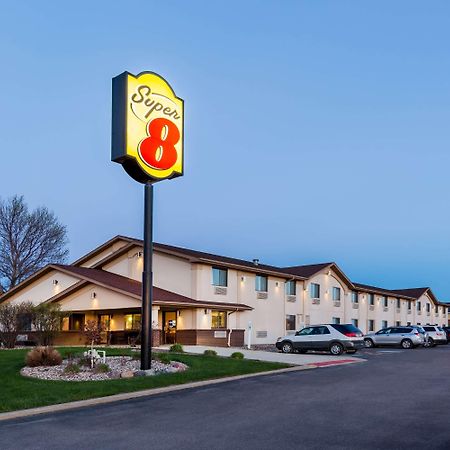 Super 8 By Wyndham Spirit Lake/Okoboji Ngoại thất bức ảnh