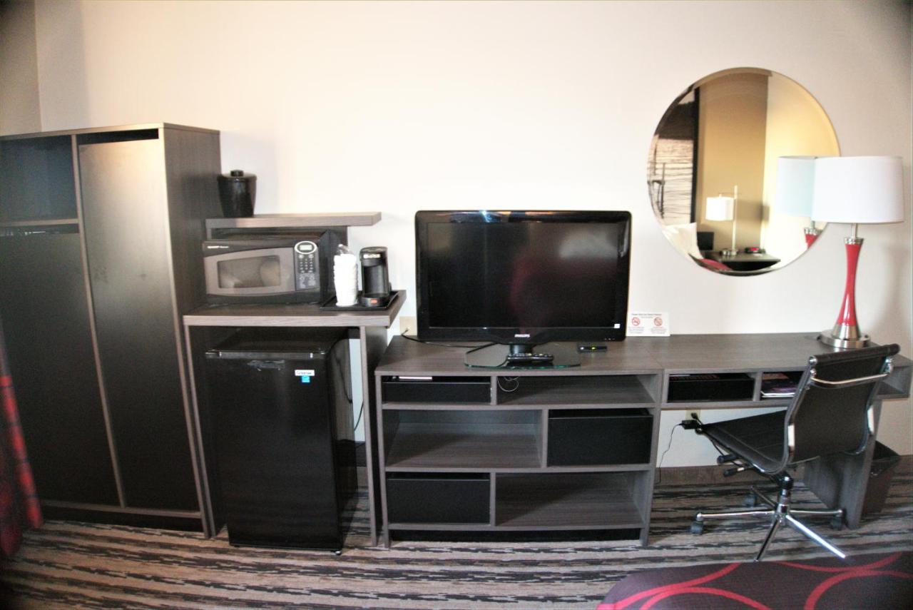 Super 8 By Wyndham Spirit Lake/Okoboji Ngoại thất bức ảnh