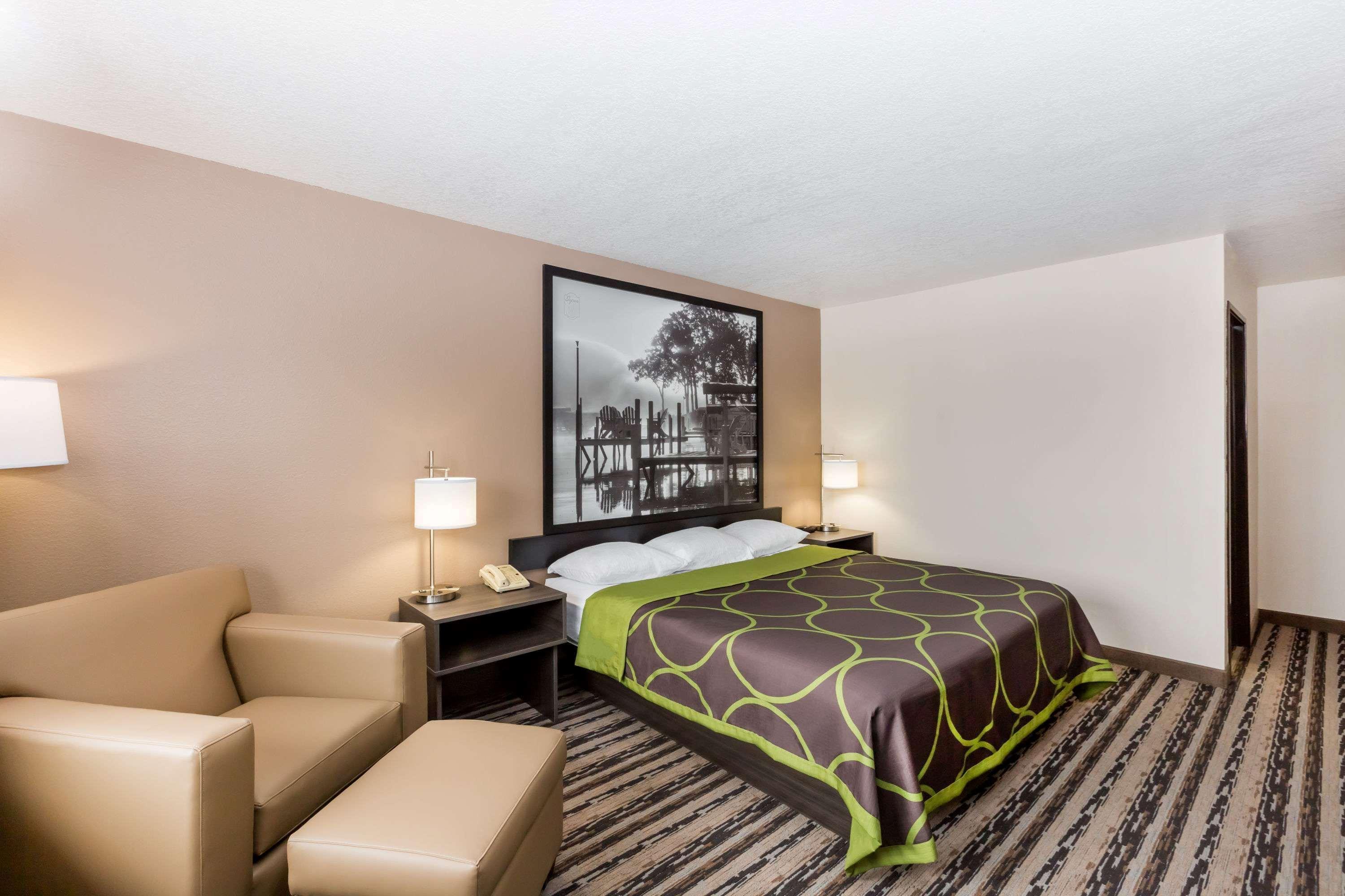 Super 8 By Wyndham Spirit Lake/Okoboji Ngoại thất bức ảnh
