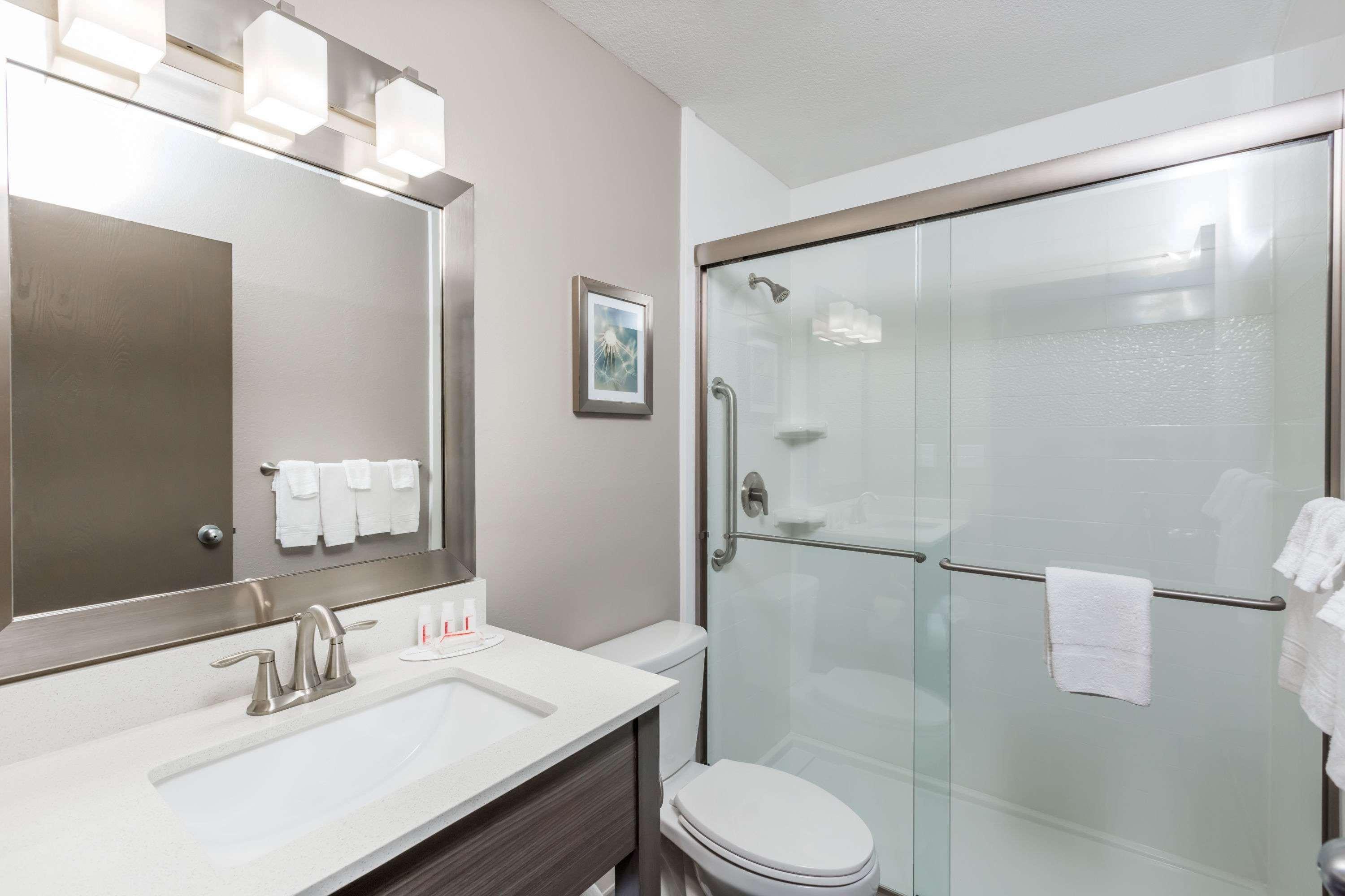 Super 8 By Wyndham Spirit Lake/Okoboji Ngoại thất bức ảnh
