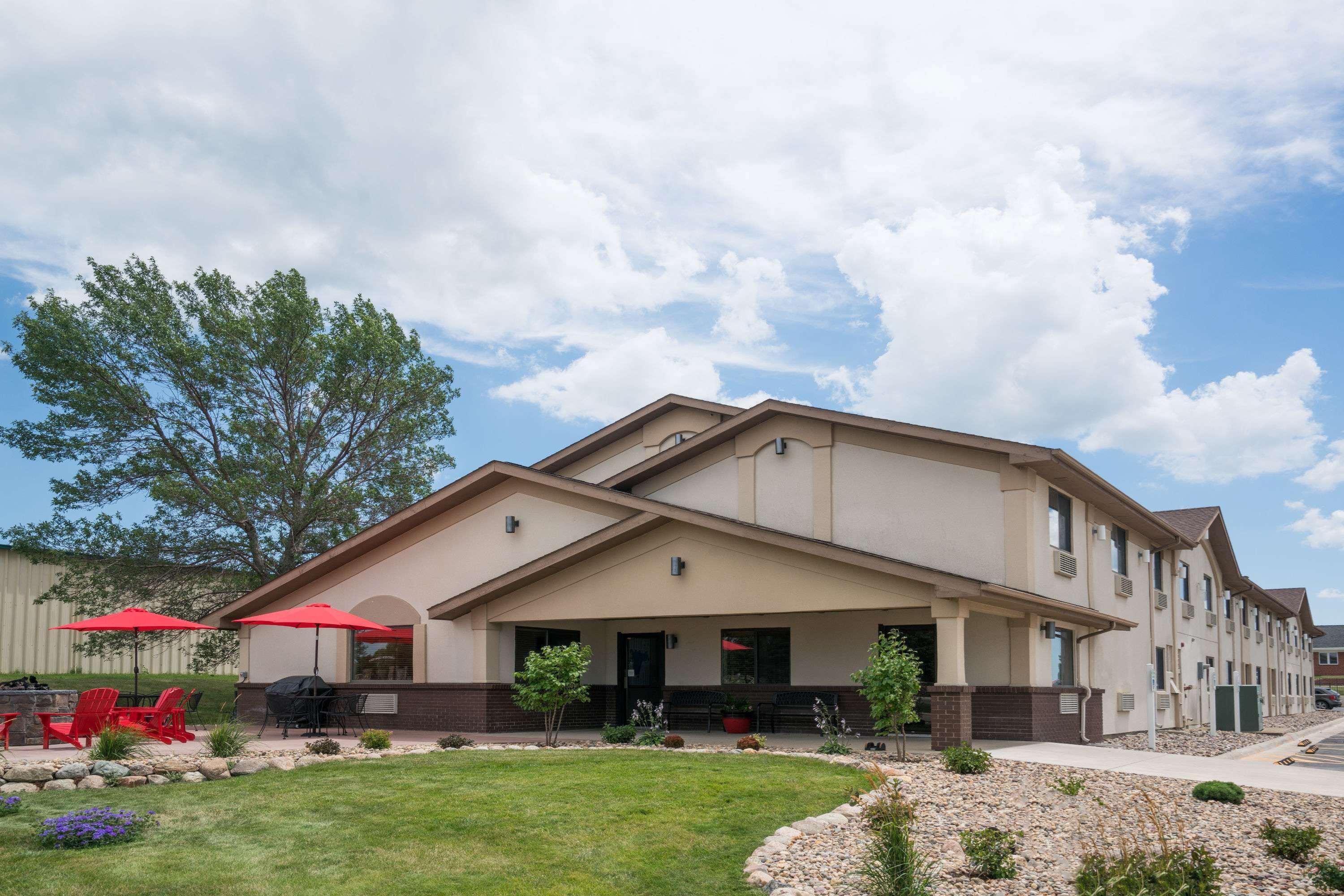 Super 8 By Wyndham Spirit Lake/Okoboji Ngoại thất bức ảnh