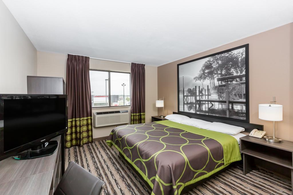 Super 8 By Wyndham Spirit Lake/Okoboji Ngoại thất bức ảnh