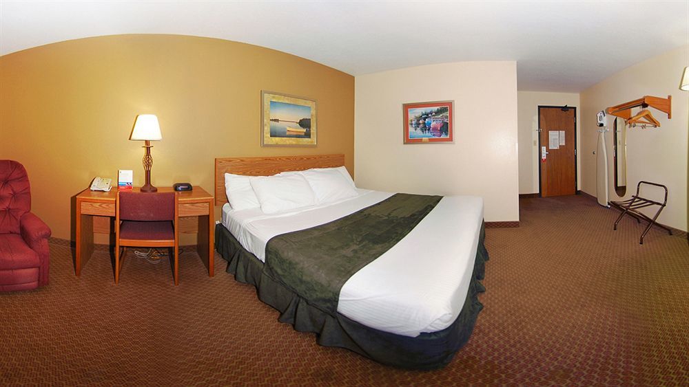 Super 8 By Wyndham Spirit Lake/Okoboji Ngoại thất bức ảnh