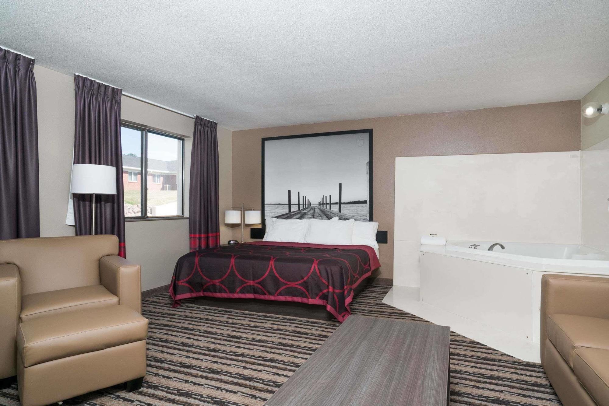 Super 8 By Wyndham Spirit Lake/Okoboji Ngoại thất bức ảnh